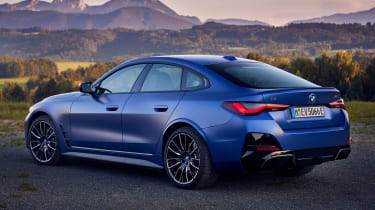 BMW i4 - задний статический