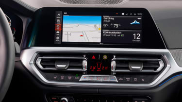 BMW 4 Series Gran Coupe - спутниковая навигация