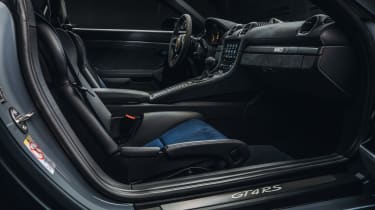 Porsche 718 Cayman GT4 - seats