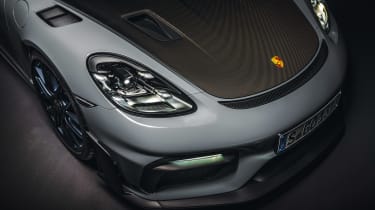 Porsche 718 Cayman GT4 - front light