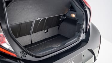 Toyota Aygo X - багажник