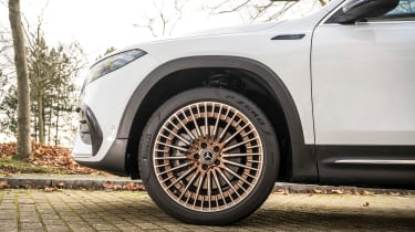 Mercedes EQB - колесо