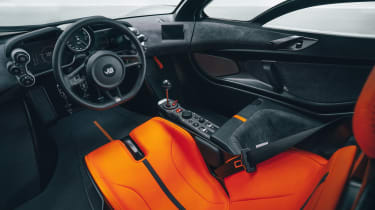 GMA T.50 - интерьер