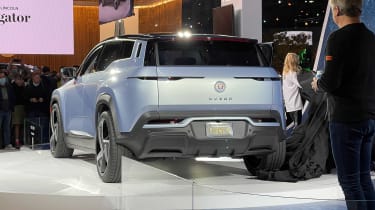 Fisker Ocean - сзади