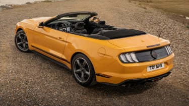 Ford Mustang California Special - статика сзади