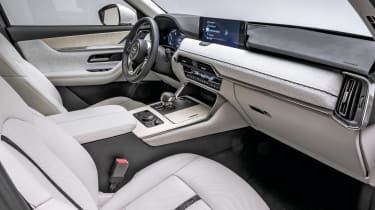 Mazda CX-60 - студийная приборная панель