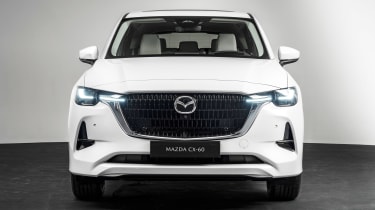 Mazda CX-60 - студия полный перед