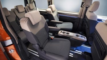 Volkswagen T7 Multivan - сиденья