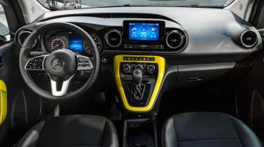 Mercedes T-Class - dash