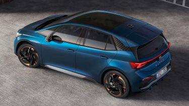 Купра Борн - выше