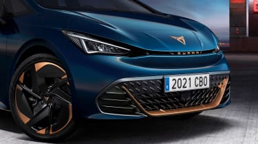 Cupra Born - передняя часть