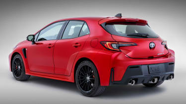 Toyota GR Corolla - сзади