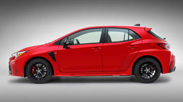 Toyota GR Corolla - сбоку