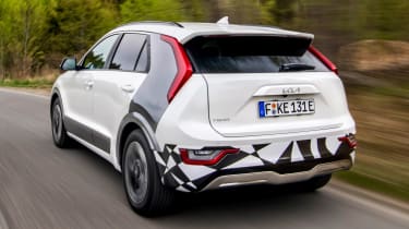 Прототип Kia Niro EV — сзади