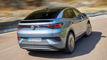 Volkswagen ID.5 - задний ход