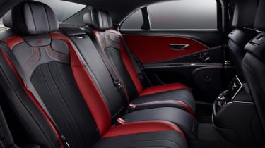 Bentley Flying Spur S — задние сиденья