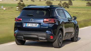 Citroen C5 Aircross PHEV — сзади