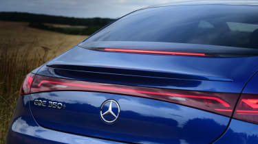 Mercedes EQE 350 - задняя часть