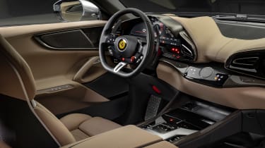 Ferrari Purosangue - черточка