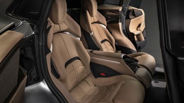 Ferrari Purosangue — задние сиденья