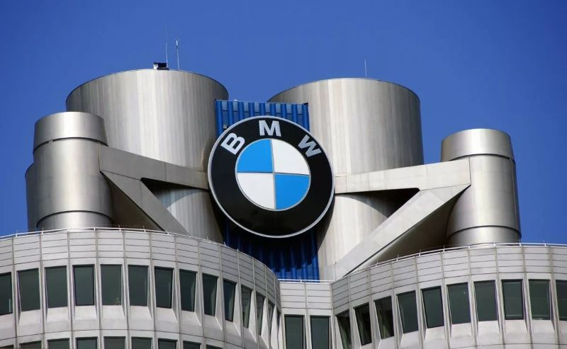 
BMW увеличивает прибыль, несмотря на давление на электромобили