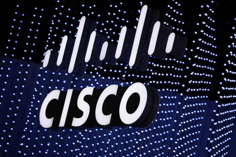 
Cisco сокращает сотрудников и предупреждает о слабом спросе на оборудование
