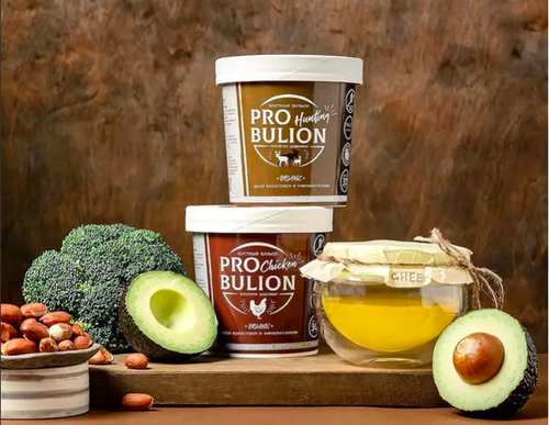 Кробки с Probulion, авокадо, брокколи и стакан с бульоном