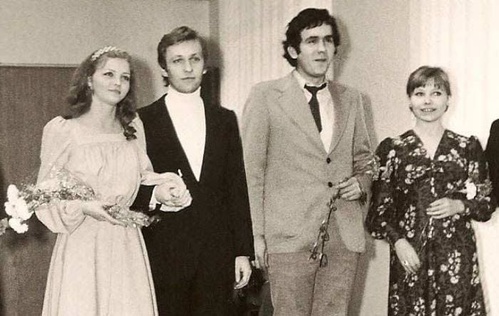 На свадьбе Ольги Науменко и Александра Скворцова свидетелем был Стас Садальский | Фото: kino-teatr.ru