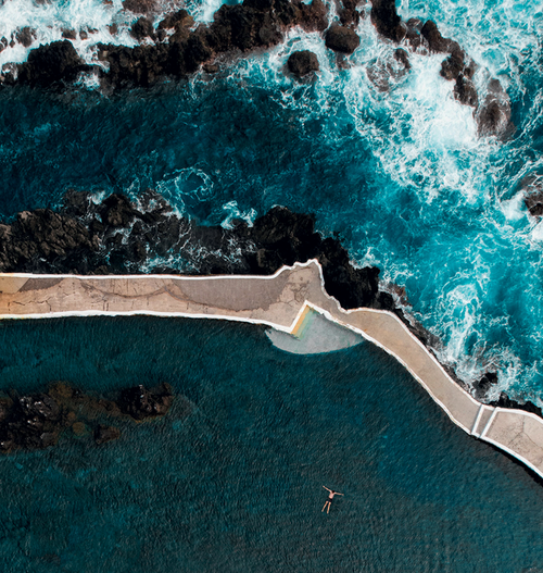 Пусть на острове нет пляжей, их заменяют естественные лавовые бассейны