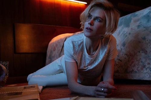 Кадр из сериала «Пронзительно громко» фото № 3