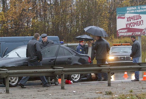 Следственные действия на месте расстрела участниками банды Джако семьи Александра Слесарева, владельца банков «Содбизнесбанк» и «Кредиттраст». 16 октября 2005 года